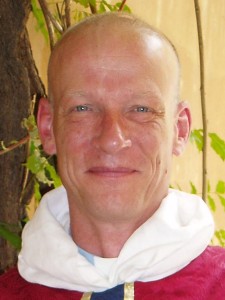 Fr. Nigel Gibson - Priest in Charge, Emmanuel Church - Pokfulam Fr. Nigel Gibson - Priest in Charge, Emmanuel Church - Pokfulam
